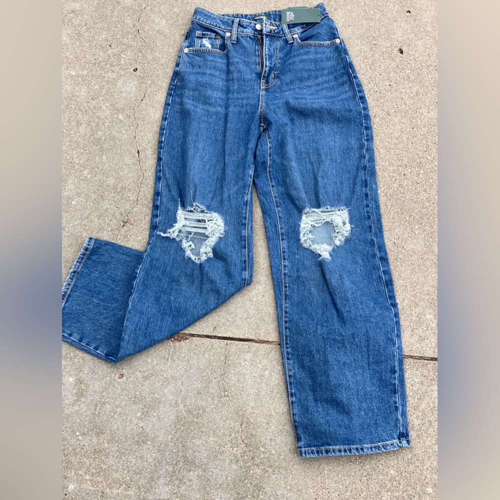 New with tags dark wash wild fable jeans. Baggy jean high rise. O/25 waist